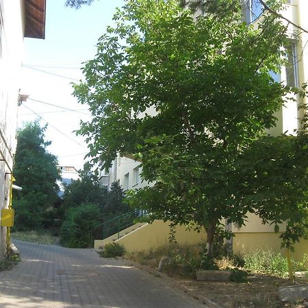 Lary Apartament Сучава Екстер'єр фото