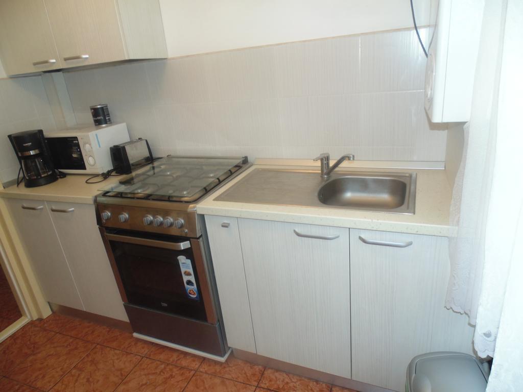 Lary Apartament Сучава Номер фото